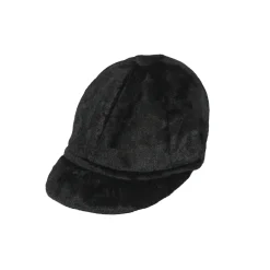 By Astrup "ridehjelm" til dukke