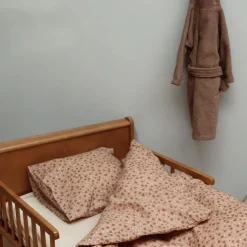 By mats juniorsengetøj - Mixed Hearts